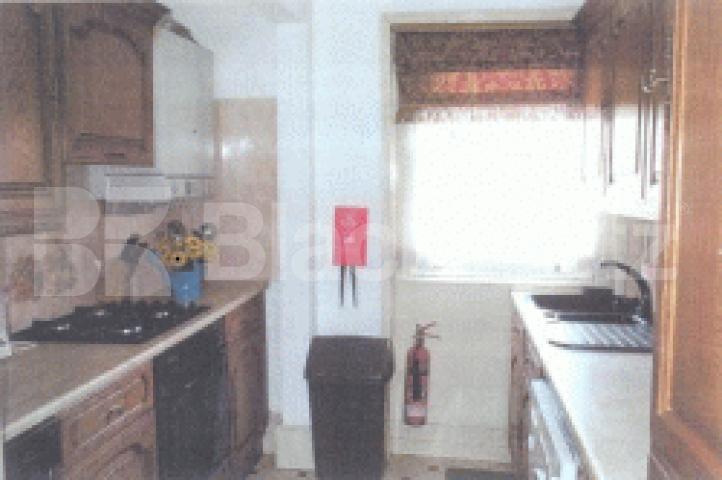 			new instruction, 2 Bedroom, 1 bath, 1 reception Flat			 Gloucester Place, Marylebone